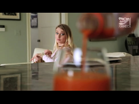 ❤️ ʻO ke kaikamahine wela me ka uʻi nui a me ka puʻu paʻa loaʻa ka moa mai ka loser, akā paʻakikī loa ☑ Pono ma haw.mass-pr.ru ❌️